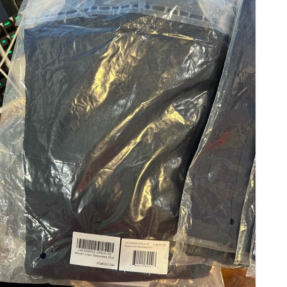 LUNYA NWT $138 Woven Linen Sleeveless Shirt - Navy Blue - Picture 11 of 15